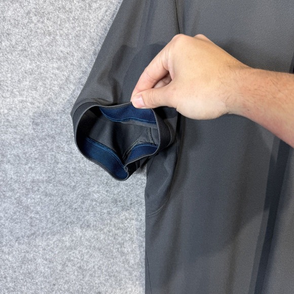 Lululemon Men's Evolution Short Sleeved Gray Polo Size M - Picture 7 of 11